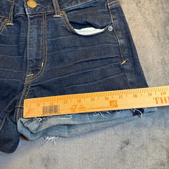 American Eagle Dark Wash Denim Cutoff Shorts Frayed Hem Womens size 8 28" - Picture 9 of 11